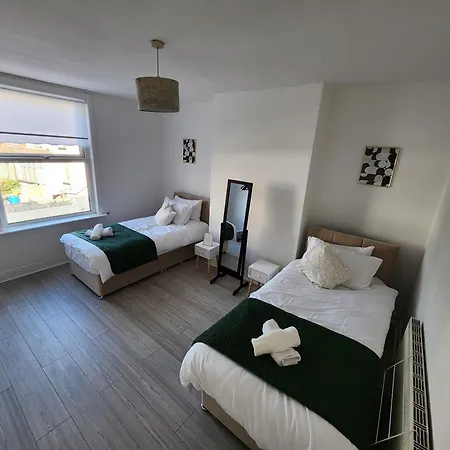 The Greenhouse Near Centre Holiday home Leeds (West Yorkshire)